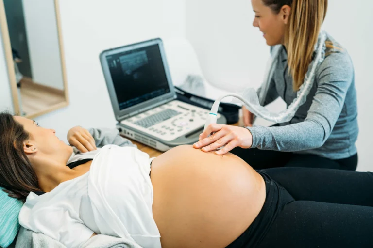 Consulta de matrona en Centro Spiral en Aguadulce, Almería